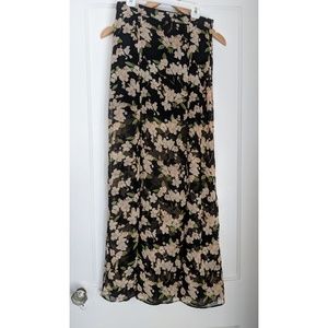 Hi Waisted Floral Maxi Skirt